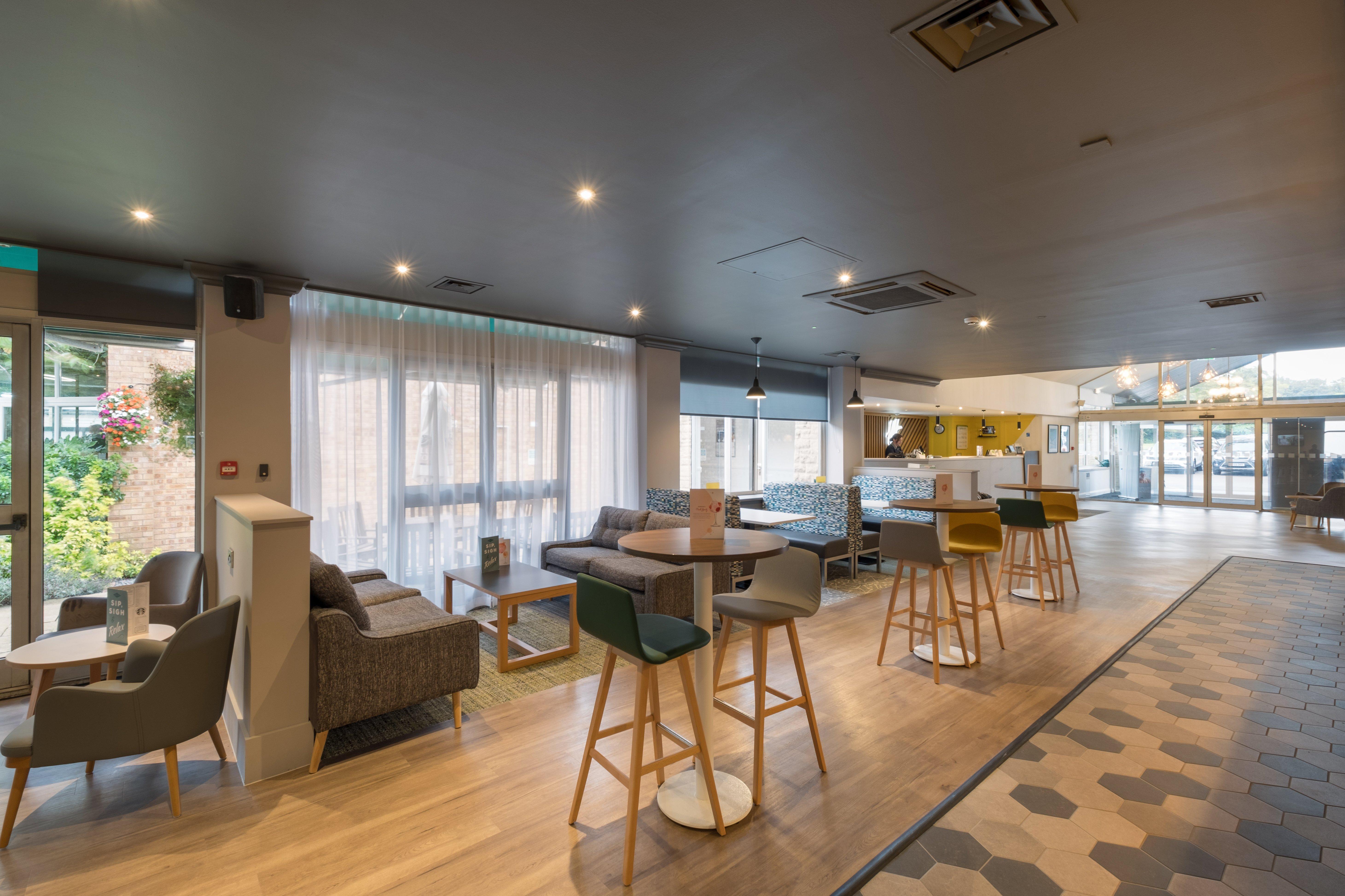 Holiday Inn Swindon By Ihg Εξωτερικό φωτογραφία