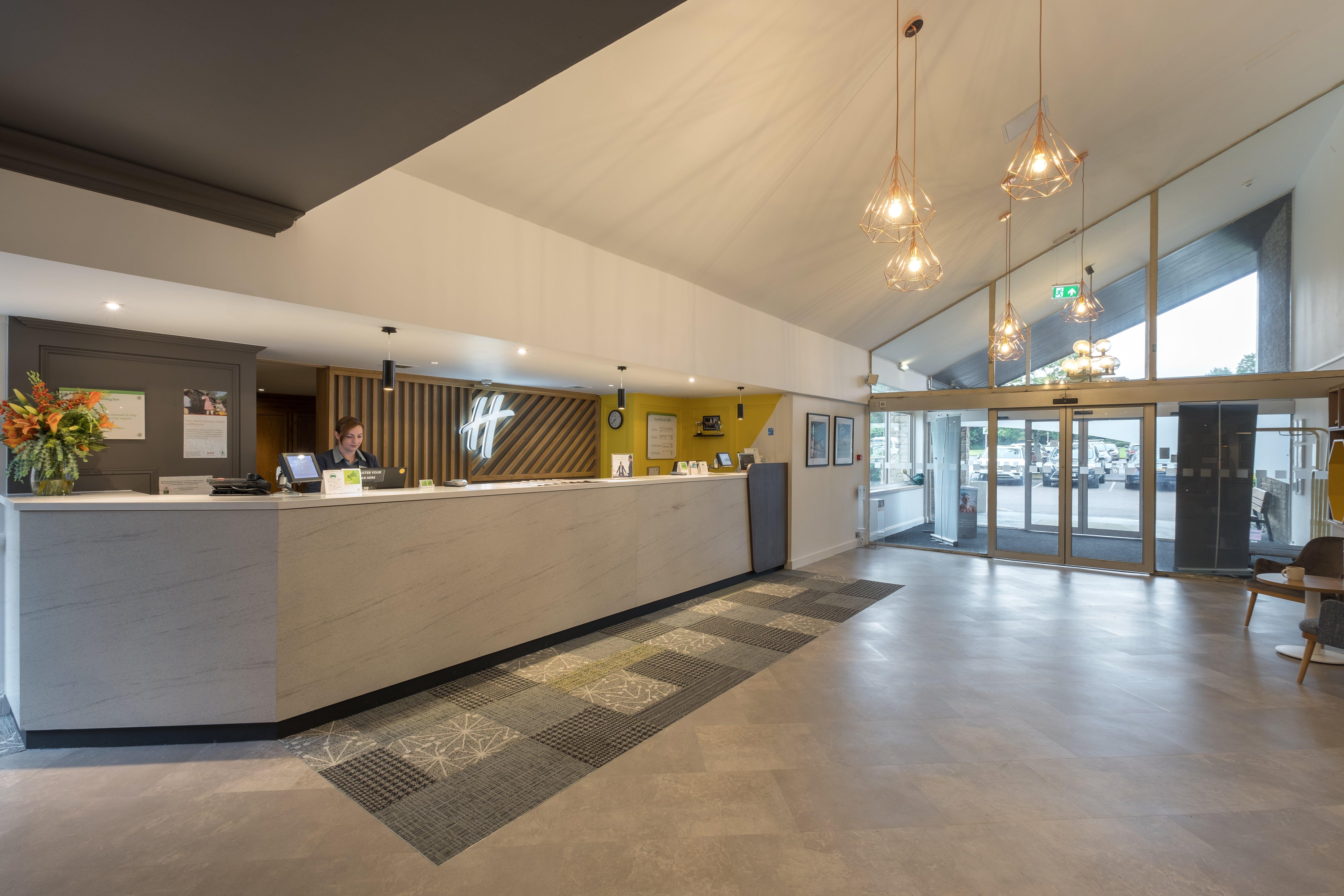 Holiday Inn Swindon By Ihg Εξωτερικό φωτογραφία