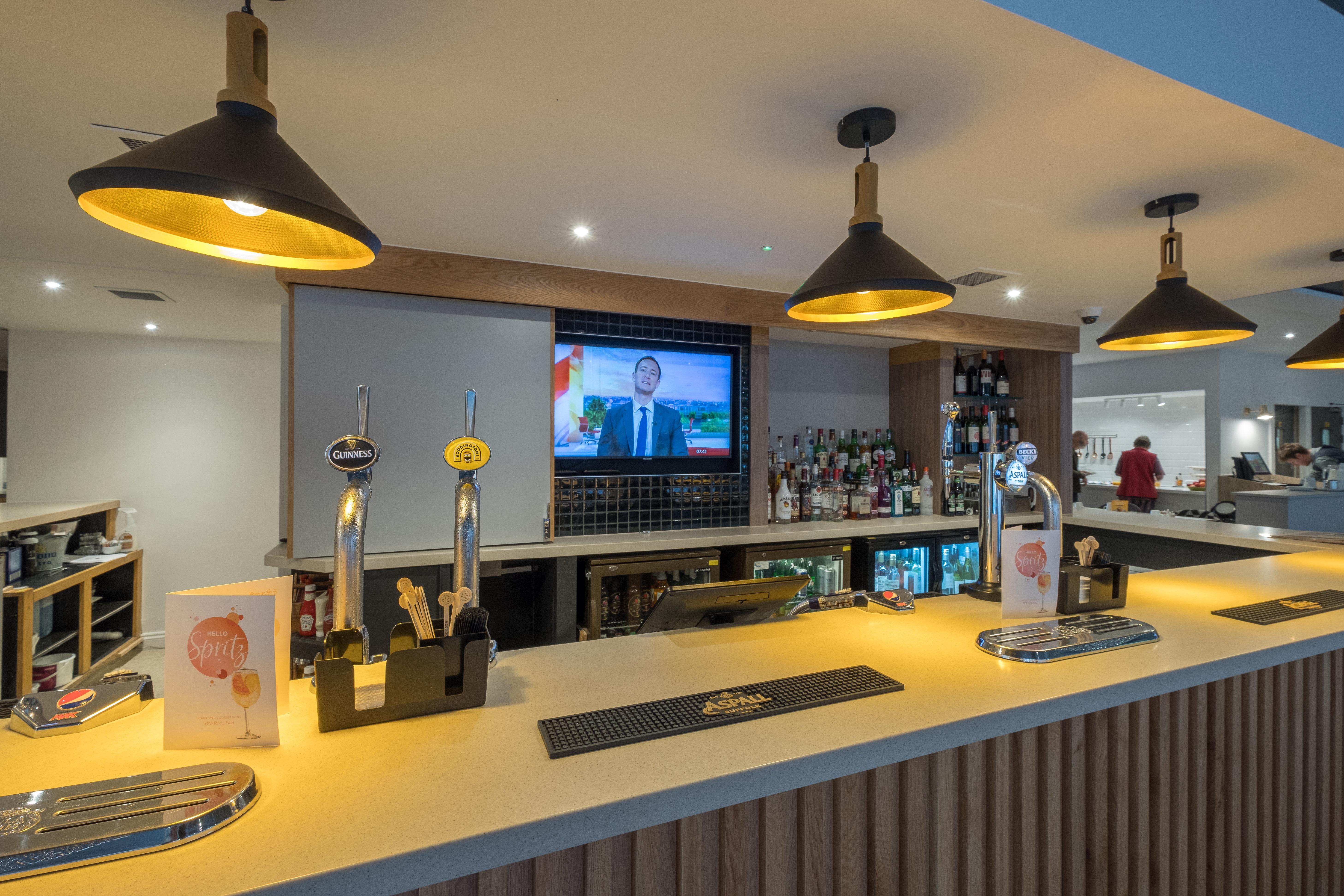 Holiday Inn Swindon By Ihg Εξωτερικό φωτογραφία