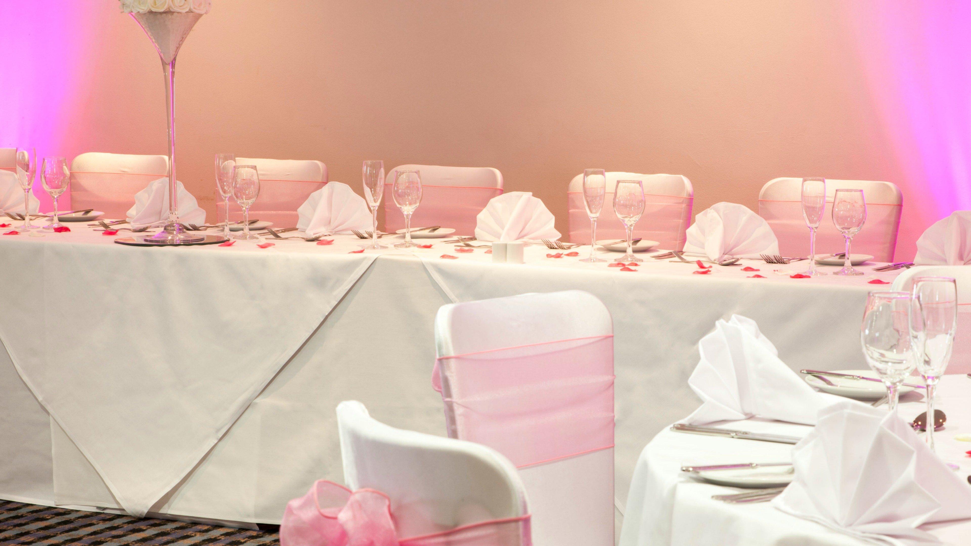 Holiday Inn Swindon By Ihg Εξωτερικό φωτογραφία
