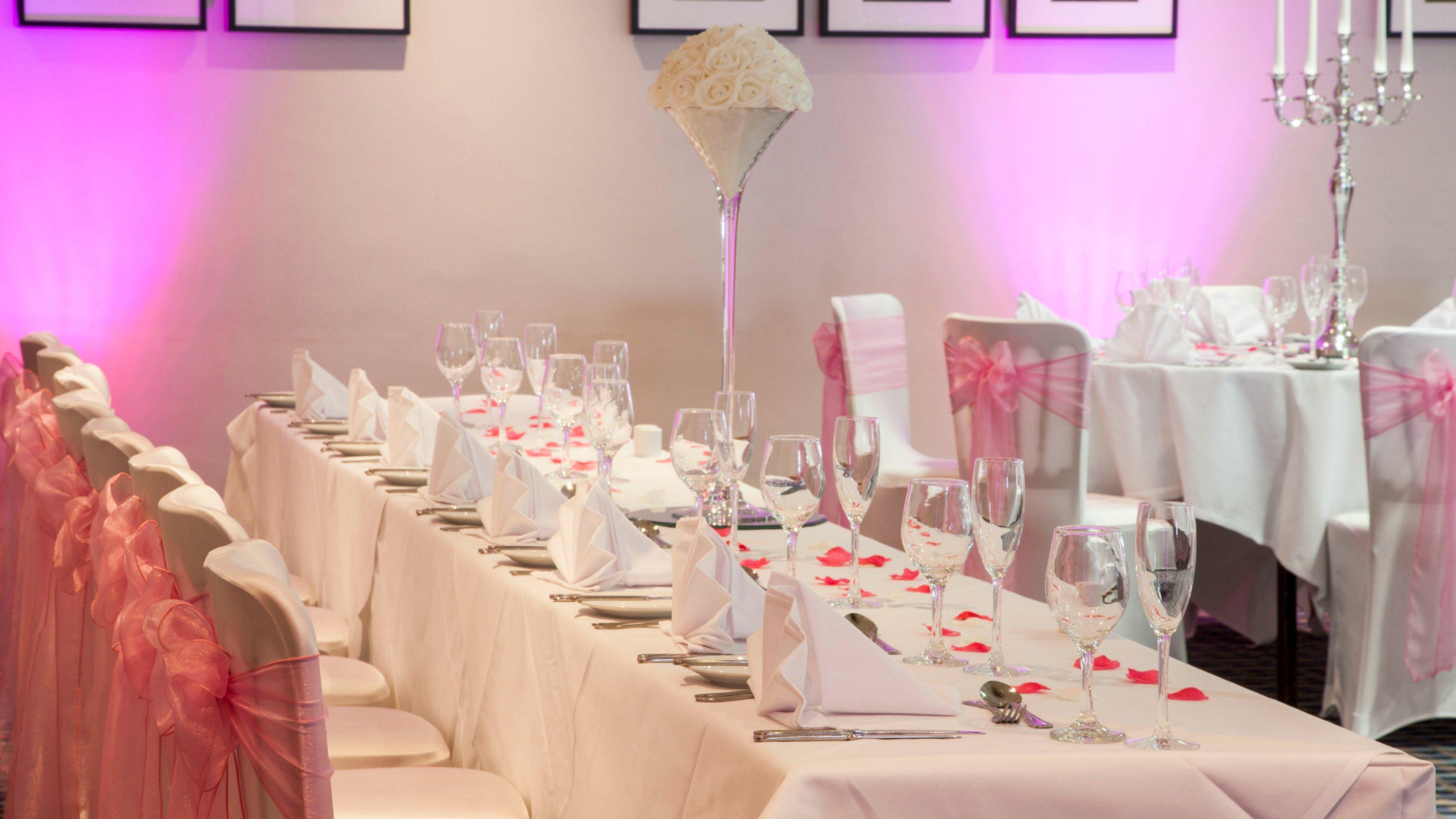 Holiday Inn Swindon By Ihg Εξωτερικό φωτογραφία