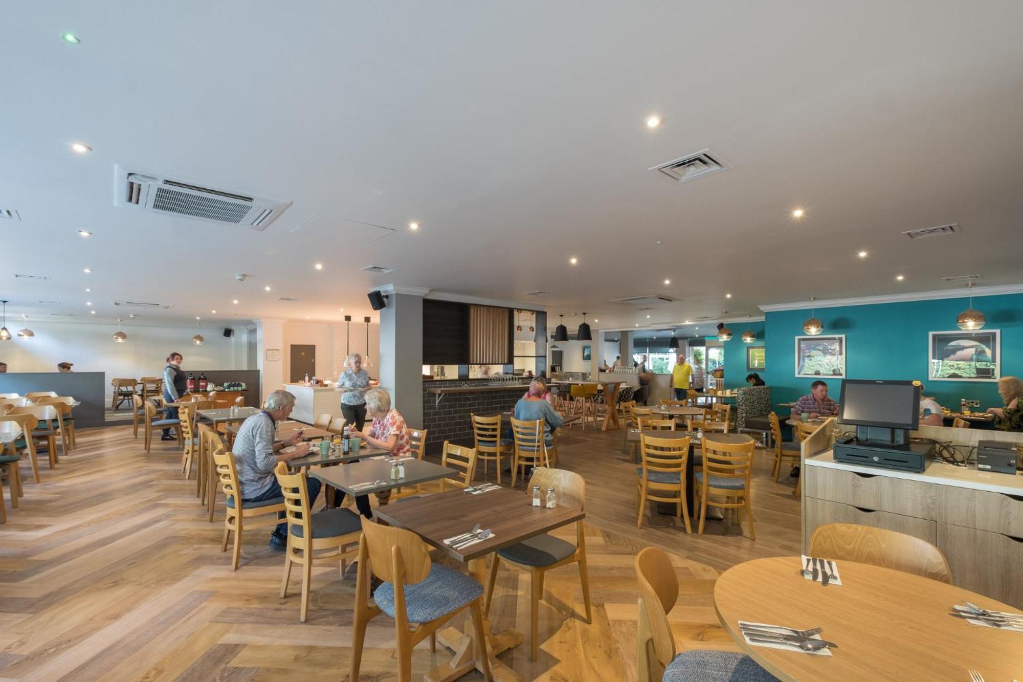 Holiday Inn Swindon By Ihg Εξωτερικό φωτογραφία