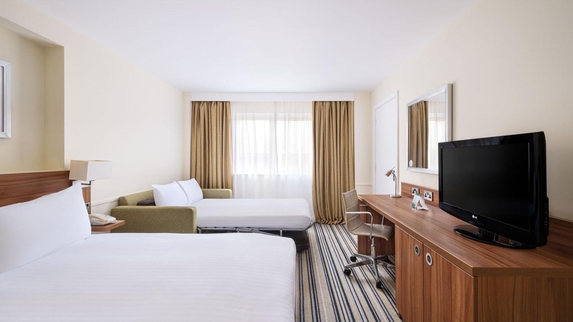 Holiday Inn Swindon By Ihg Εξωτερικό φωτογραφία