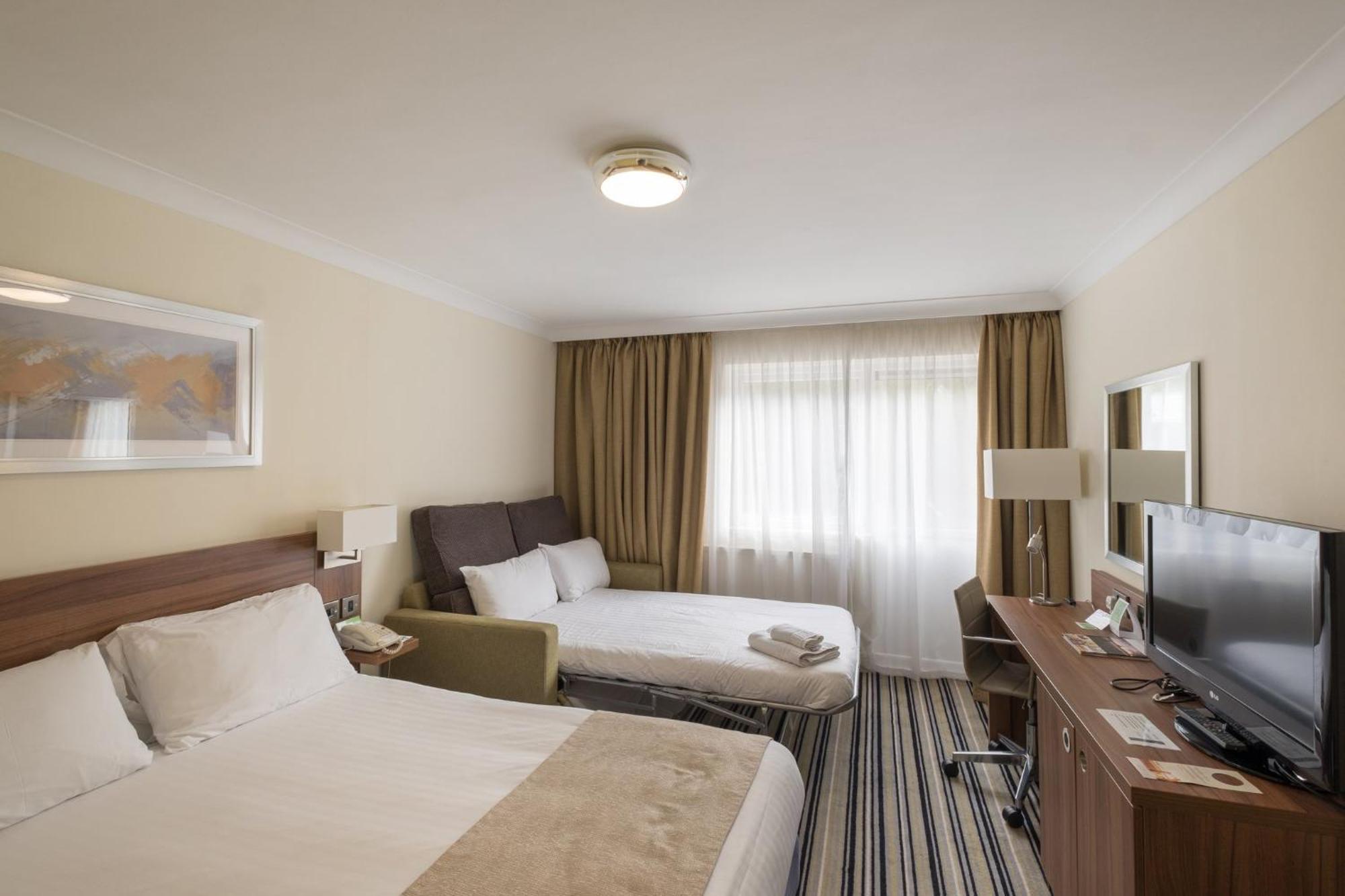 Holiday Inn Swindon By Ihg Εξωτερικό φωτογραφία
