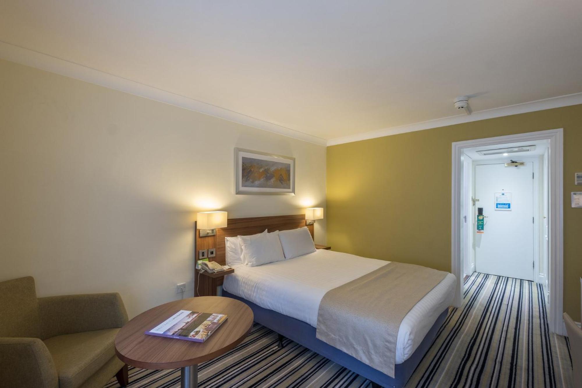 Holiday Inn Swindon By Ihg Εξωτερικό φωτογραφία