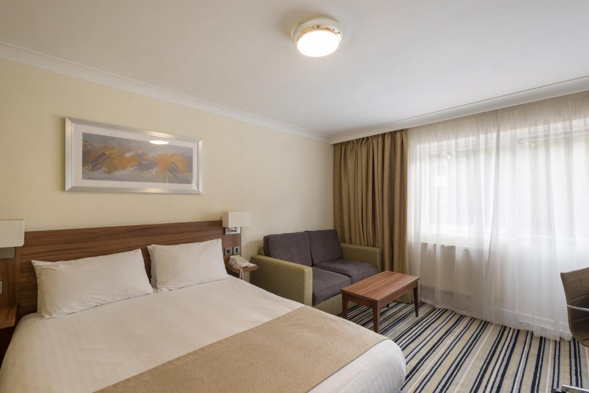 Holiday Inn Swindon By Ihg Εξωτερικό φωτογραφία