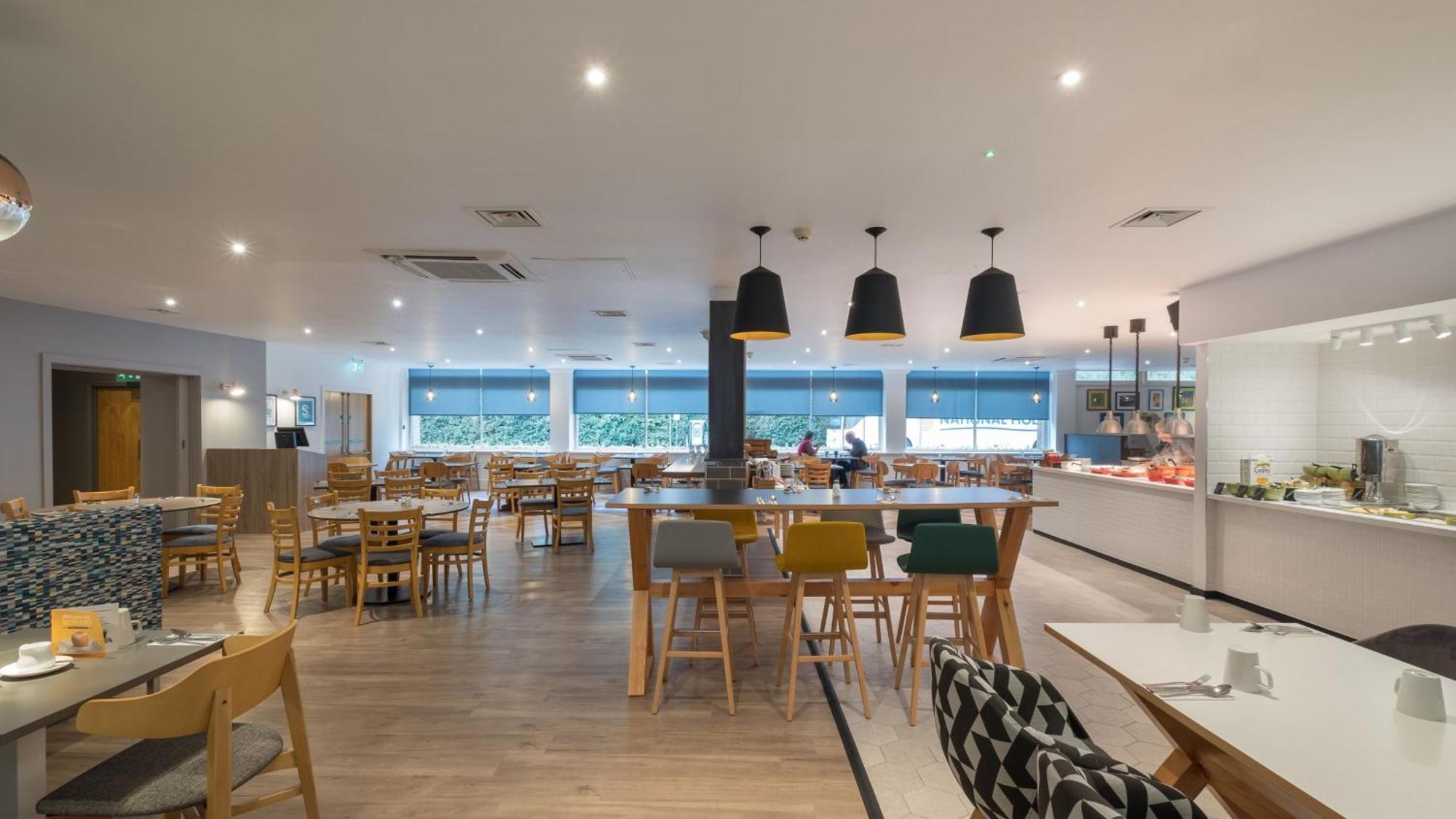 Holiday Inn Swindon By Ihg Εξωτερικό φωτογραφία